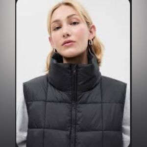 Gap down quilted puffer vest